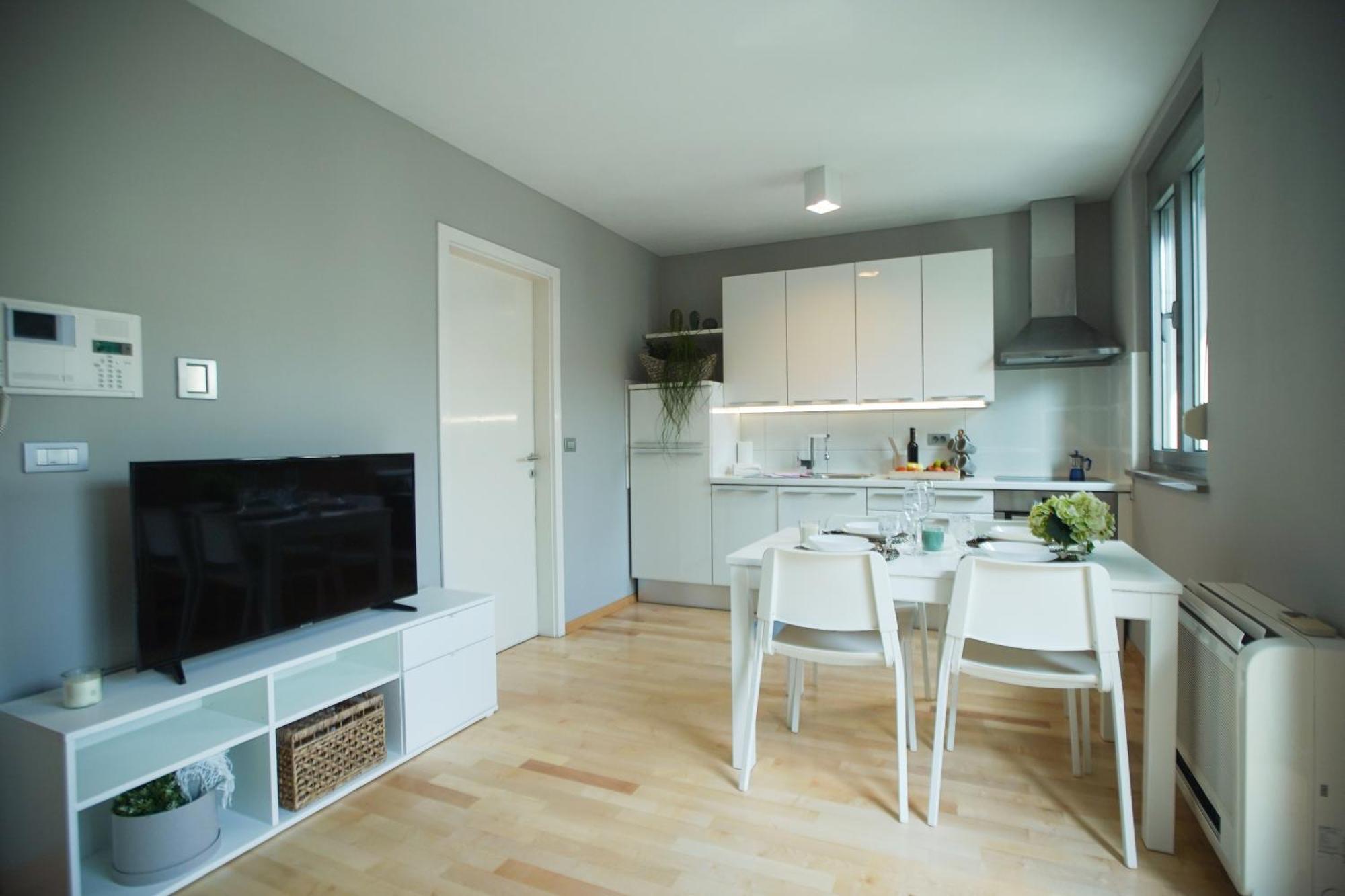 Elly Apartment Ankaran Exterior photo